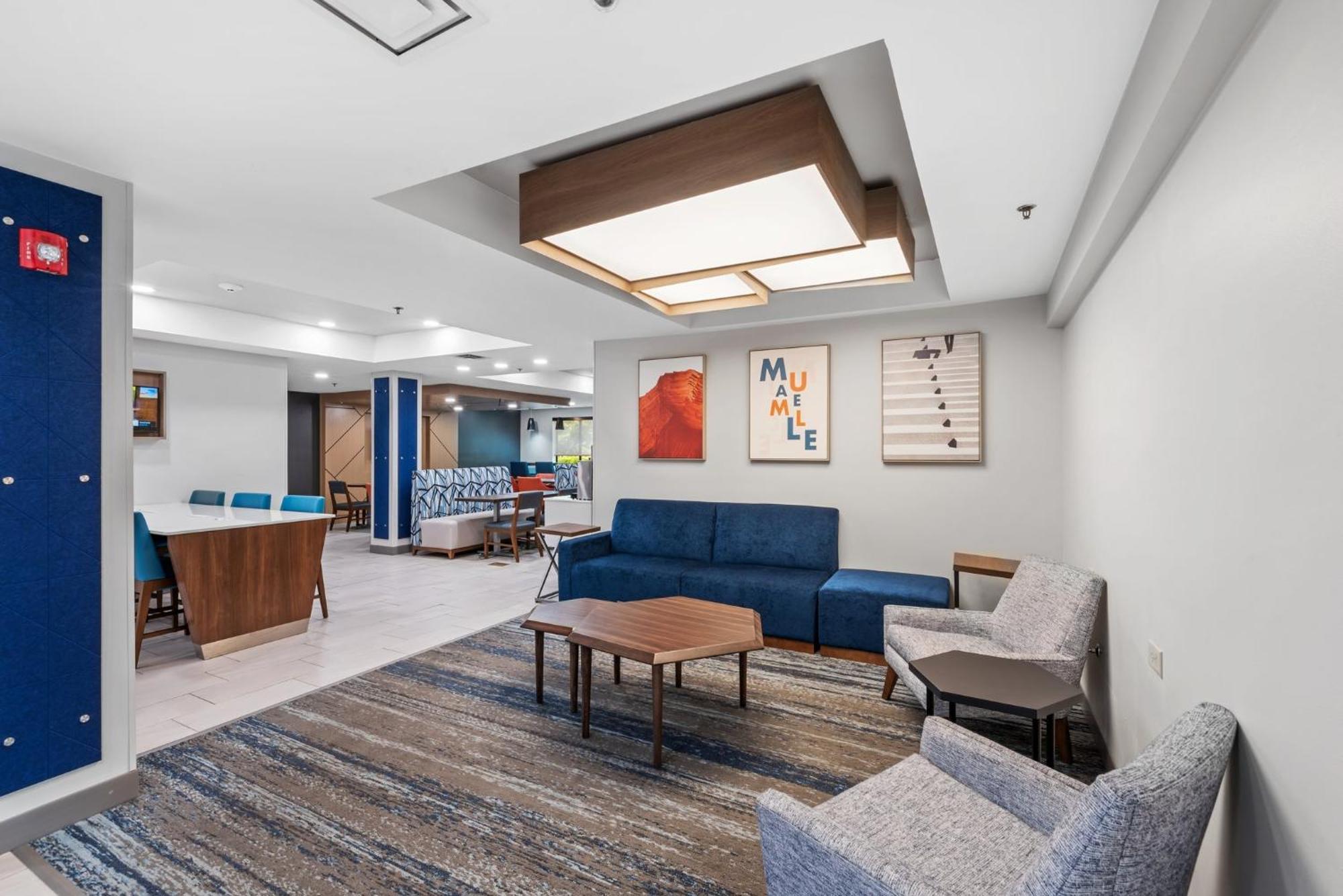 Holiday Inn Express & Suites Maumelle By Ihg Exterior photo