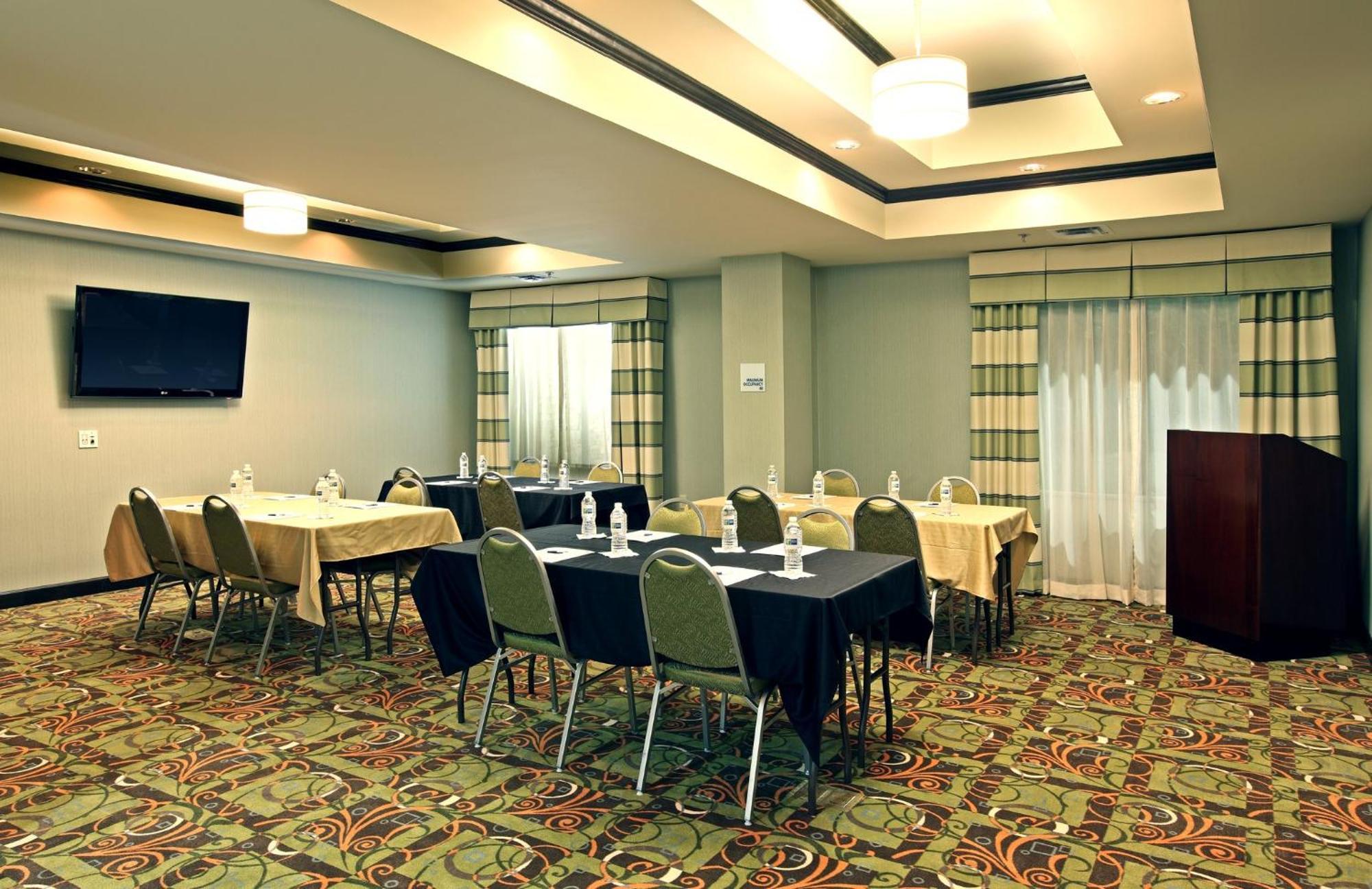 Holiday Inn Express & Suites Maumelle By Ihg Exterior photo